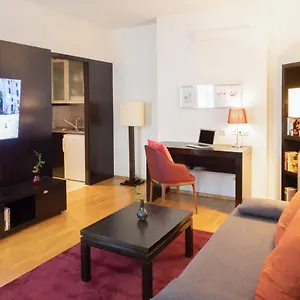 The Levante Rathaus Apartahotel